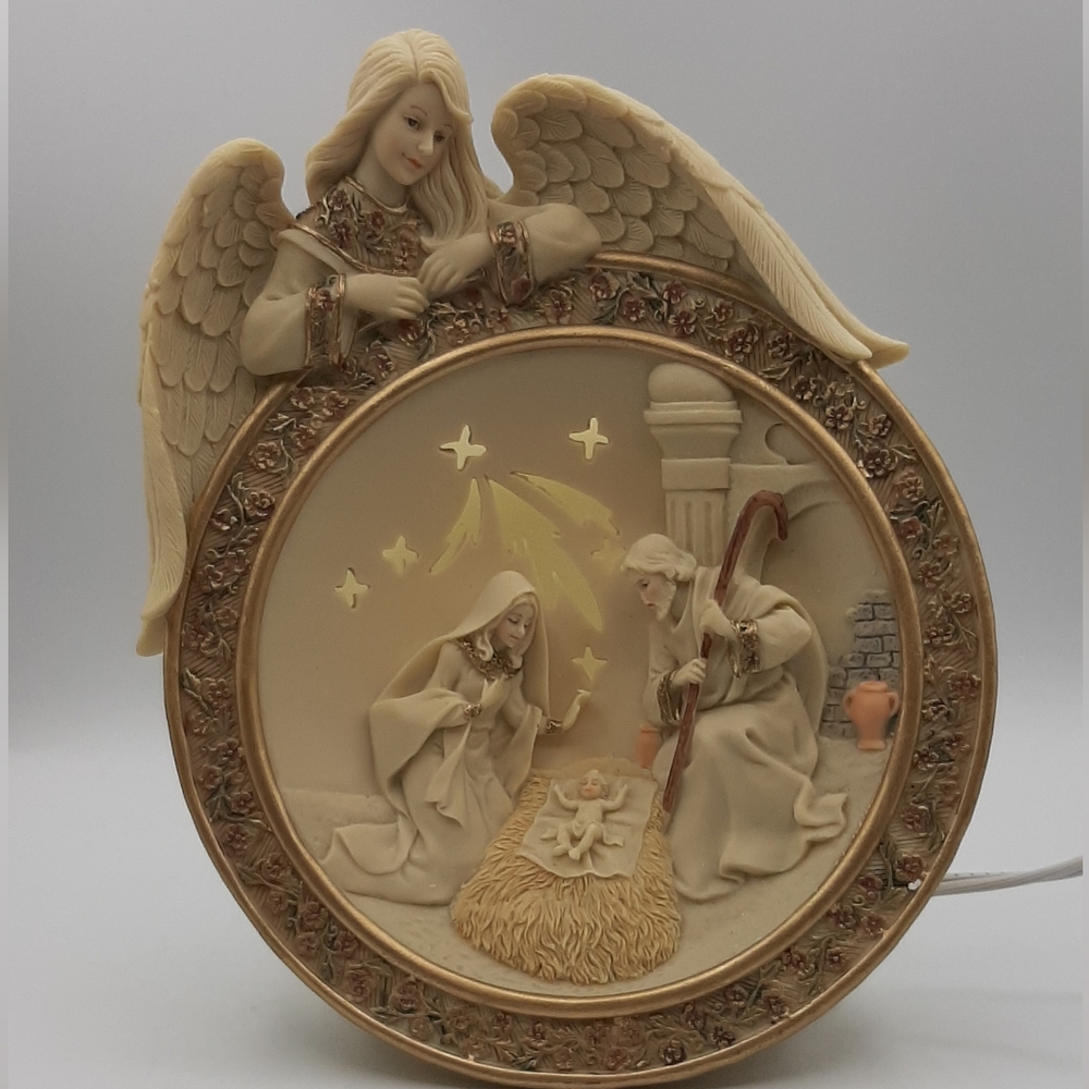 Sarah's Angels 2008 Light Up 7 1/2" Plate Nativity Tapestry Christmas Home Decor